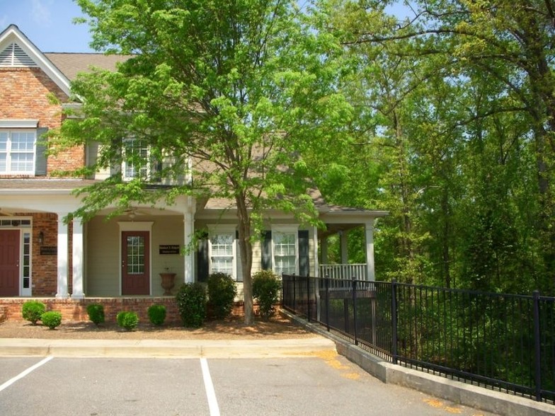 1071 Founders Blvd, Athens, GA for sale - Primary Photo - Image 1 of 1