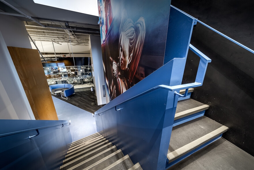 855-865 Rue Sainte-Catherine E, Montréal, QC for lease - Interior Photo - Image 2 of 16