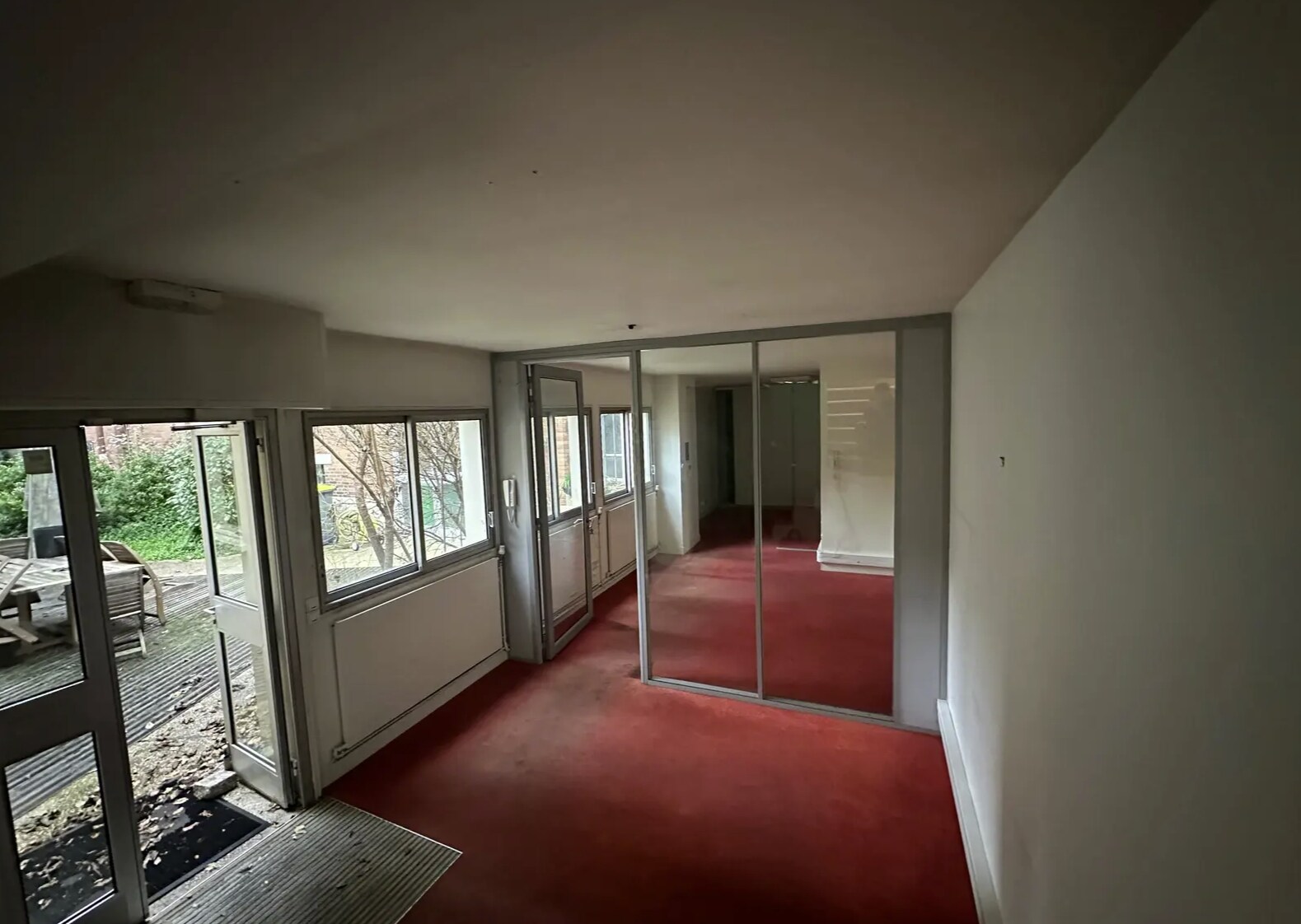 3 Rue Decrès, Paris for lease Interior Photo- Image 1 of 5