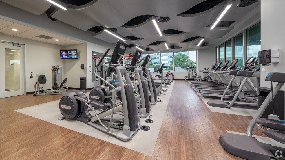 1333 West Loop S, Houston, TX for lease - Building Photo - Image 3 of 29