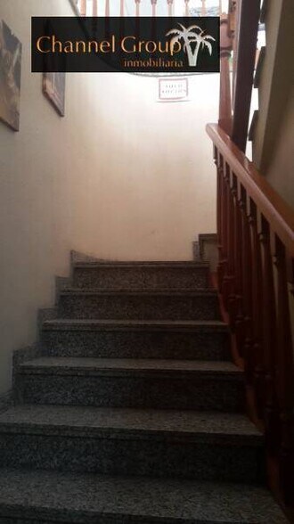 Retail in Orihuela, Alicante for lease - Building Photo - Image 3 of 8