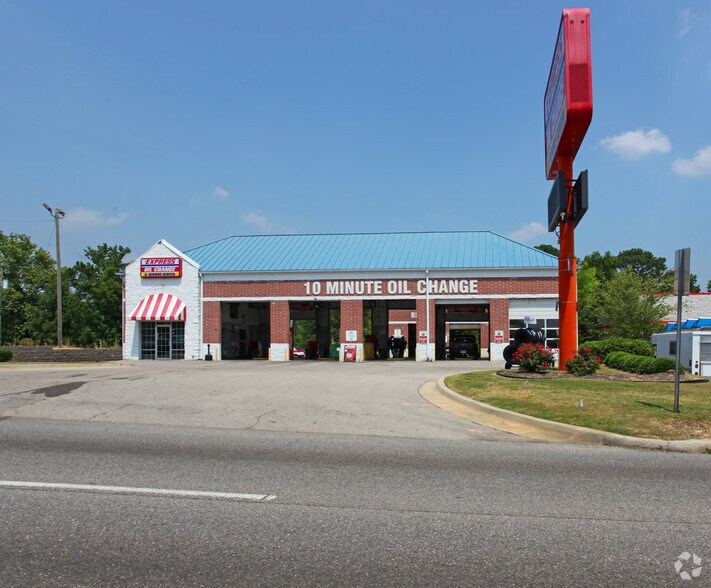 2013 Center Point Pky, Birmingham, AL for sale - Primary Photo - Image 1 of 1