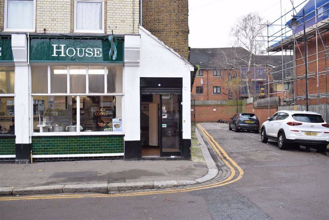 West St, London for sale Building Photo- Image 1 of 5