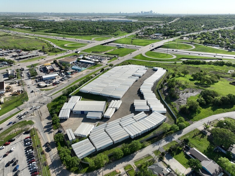 5956 W Jefferson Blvd, Dallas, TX for lease - Aerial - Image 2 of 10