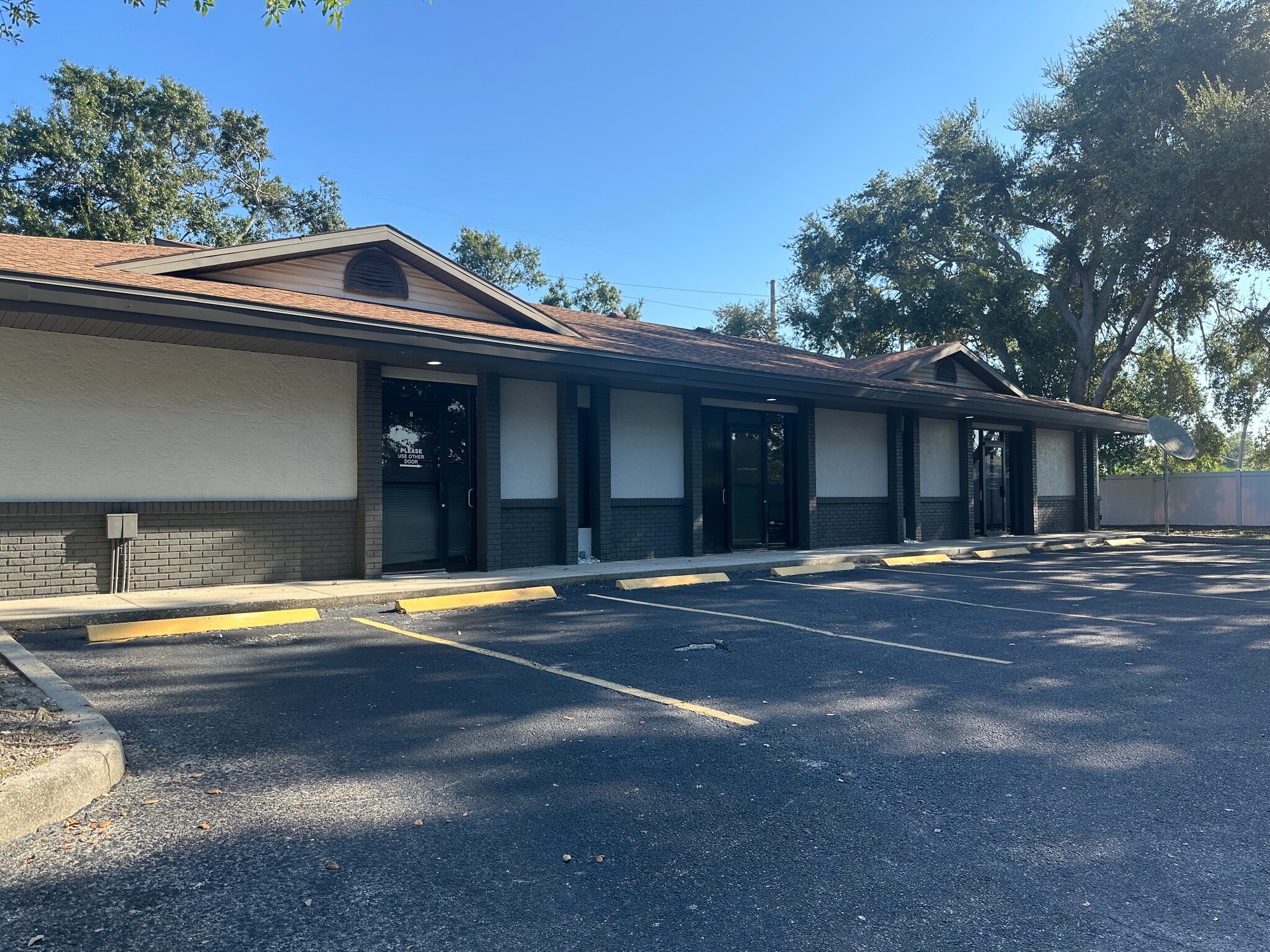 708 53rd Ave E, Bradenton, FL for lease Primary Photo- Image 1 of 10