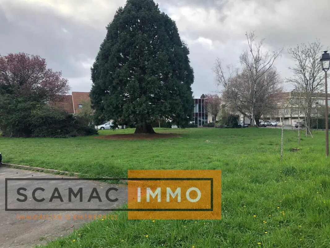 Land in Gometz-la-Ville for sale Building Photo- Image 1 of 3