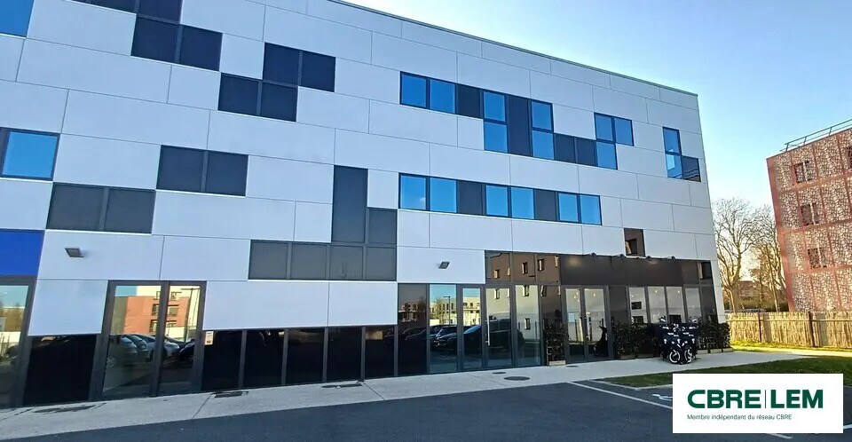 Office in Épron for lease Building Photo- Image 1 of 5