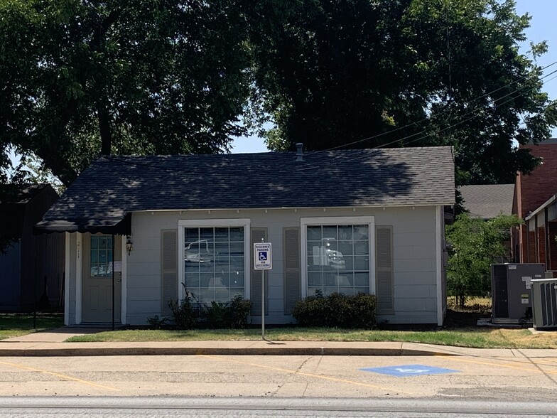 211 S Main St, Duncanville, TX for sale - Primary Photo - Image 1 of 1