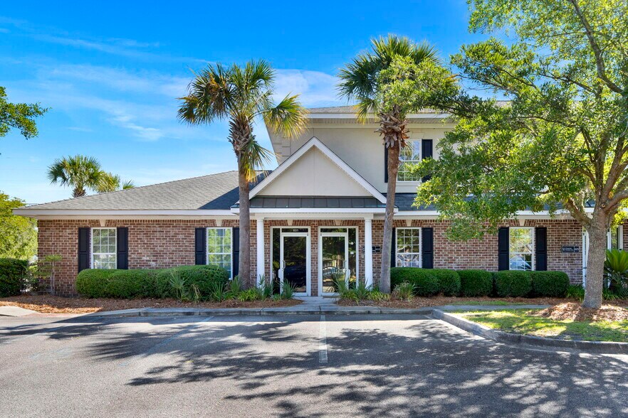9100 White Bluff Rd, Savannah, GA for sale - Building Photo - Image 1 of 4