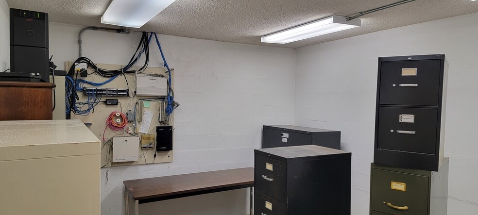 2874 Alabama 144, Ohatchee, AL for sale - Interior Photo - Image 2 of 12