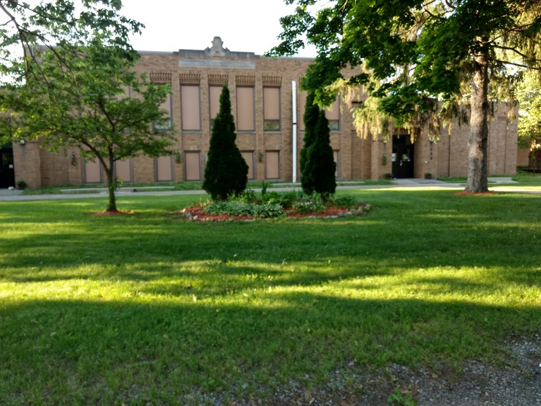 130 Jackson St, Cement City, MI for sale - Primary Photo - Image 1 of 49