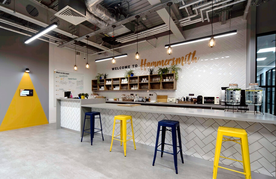 174 Hammersmith Rd, London for lease - Interior Photo - Image 2 of 26