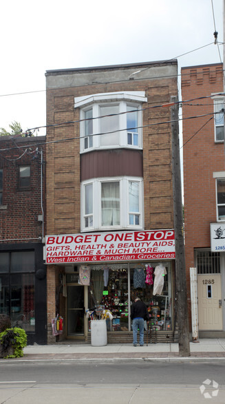 1281 Queen St W, Toronto, ON for sale - Primary Photo - Image 1 of 2