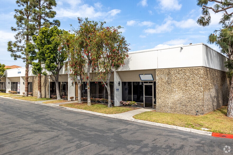 12800-12900 Garden Grove Blvd, Garden Grove, CA for sale - Building Photo - Image 2 of 3