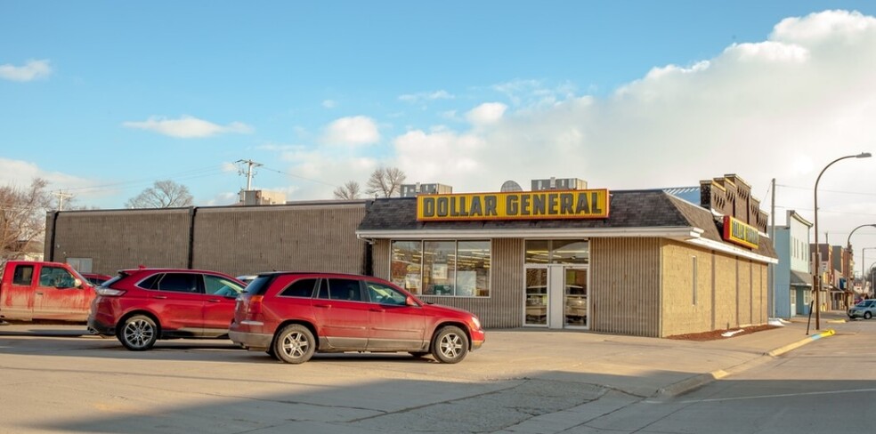 117 N Main Ave, Britt, IA for sale - Building Photo - Image 1 of 1