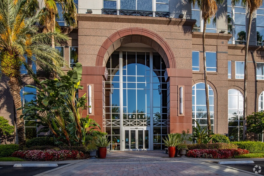 4211 W Boy Scout Blvd, Tampa, FL for lease - Building Photo - Image 3 of 4