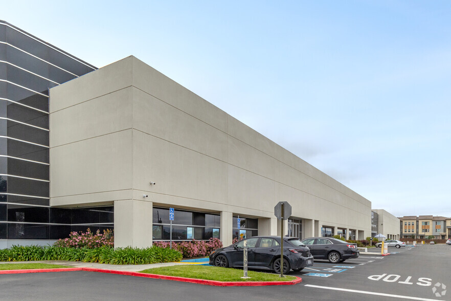 1424-1436 California Cir, Milpitas, CA for lease - Building Photo - Image 2 of 6