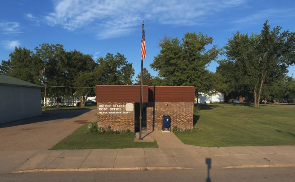 404 Euclid Ave, Milroy, MN 56263