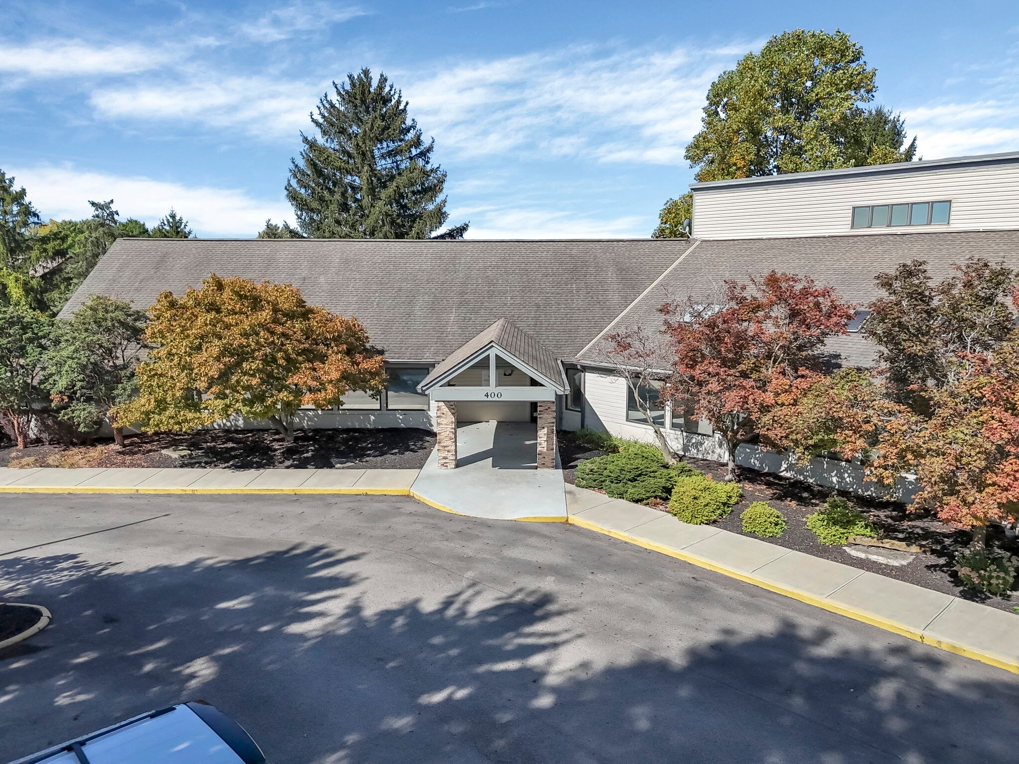 400 Venture Dr, Lewis Center, OH for lease Building Photo- Image 1 of 13