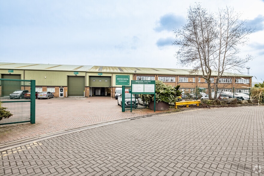 Weston Rd, Crewe for lease - Primary Photo - Image 1 of 2