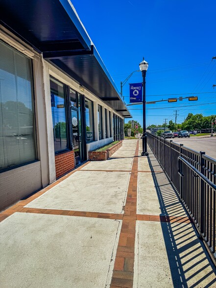 115 S Goliad St, Rockwall, TX for lease - Building Photo - Image 1 of 14