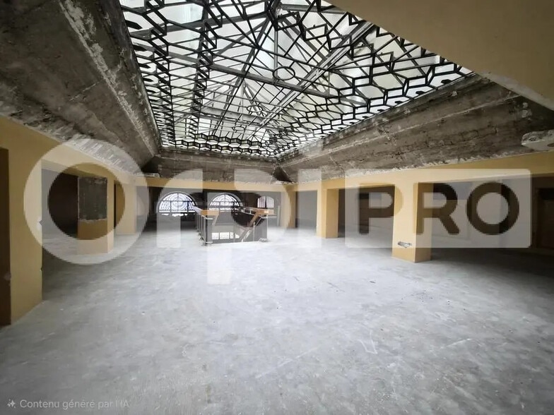 Retail in Reims for lease - Interior Photo - Image 2 of 5