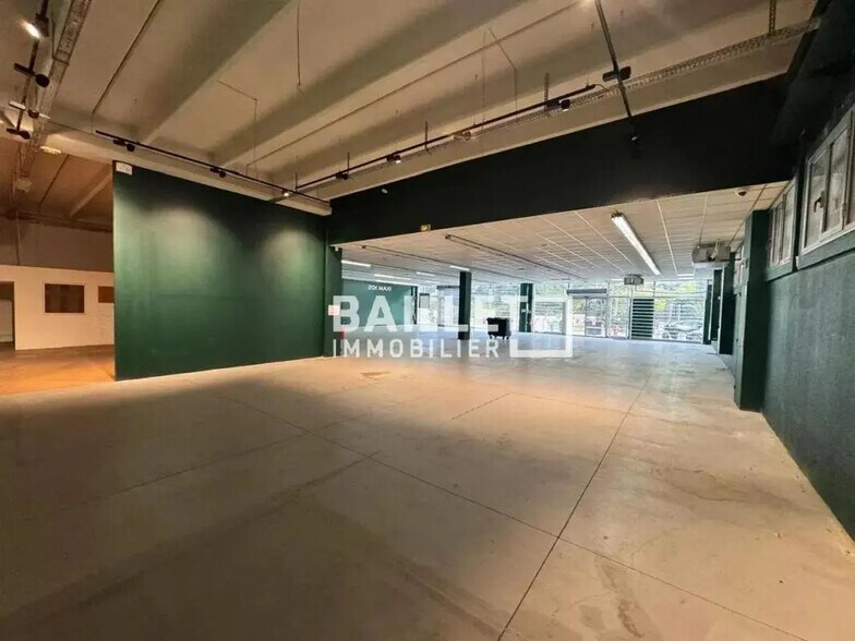 Retail in Vallauris for lease - Building Photo - Image 3 of 19