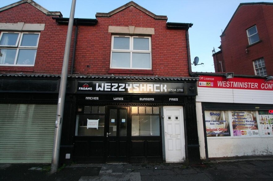 4 Westminster Rd, Ellesmere Port for sale - Building Photo - Image 1 of 25