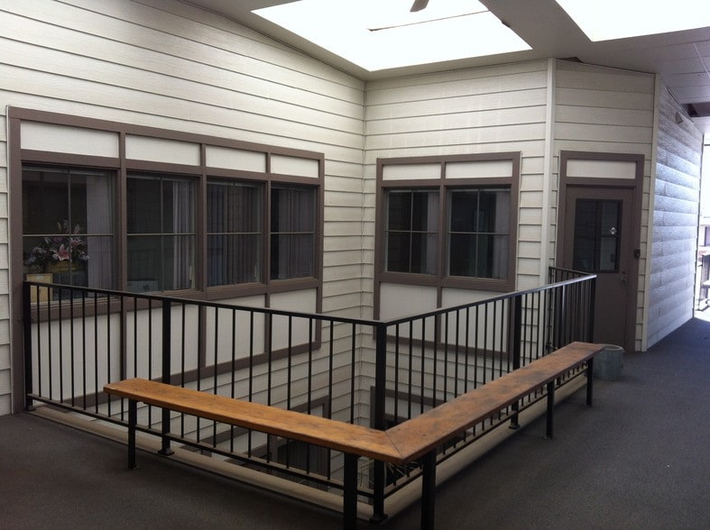 101 N College Ave, Modesto, CA for sale - Building Photo - Image 3 of 13