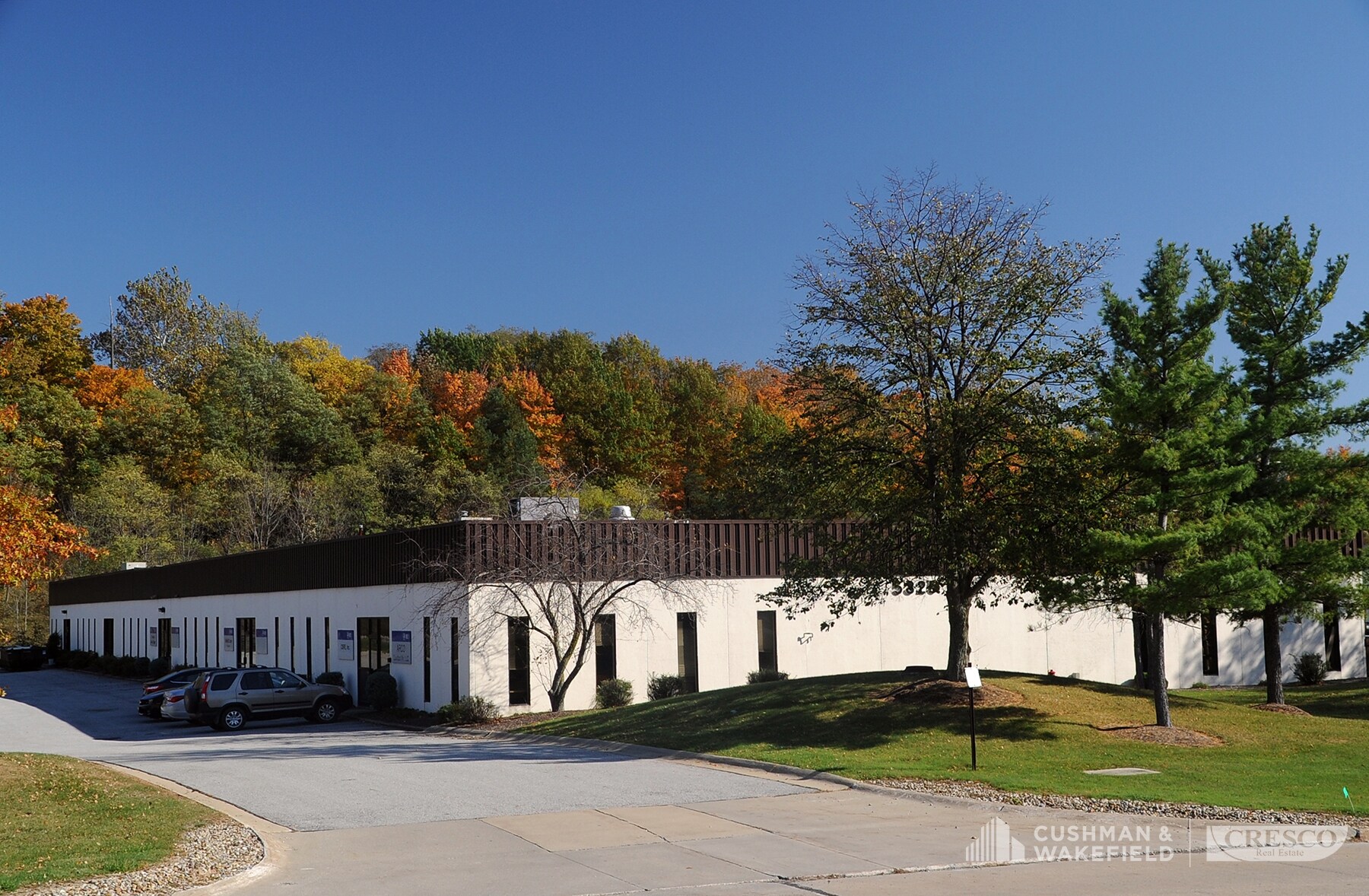 5325 Naiman Pky, Solon, OH for sale Primary Photo- Image 1 of 1