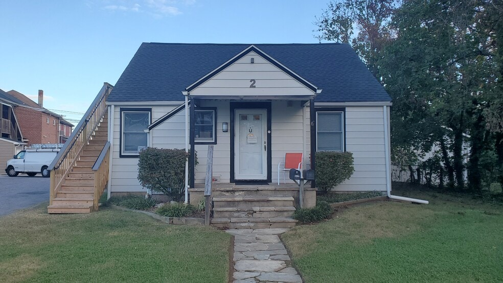 2 Oakway Rd, Timonium, MD for lease - Building Photo - Image 1 of 16