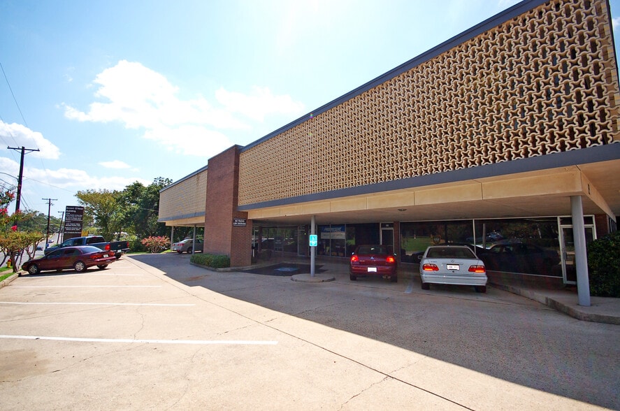 2210 Line Ave, Shreveport, LA for lease - Building Photo - Image 2 of 3