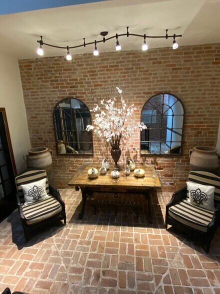 217 23rd St, Galveston, TX for sale - Interior Photo - Image 3 of 30