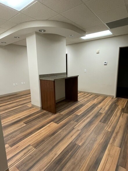 9314-Bldg 2 Park West Blvd, Knoxville, TN for lease - Interior Photo - Image 3 of 8