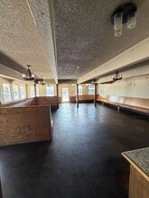 1414 Mohawk Blvd, Springfield, OR for lease Interior Photo- Image 2 of 3