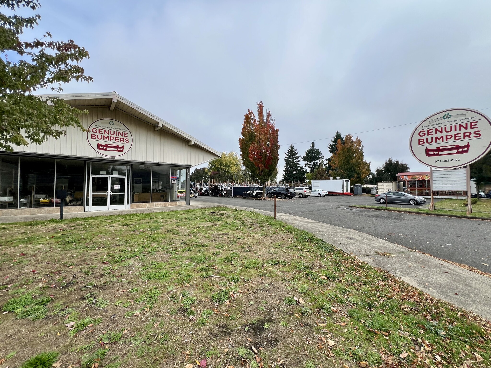 10279 NE Sandy Blvd, Portland, OR for lease Building Photo- Image 1 of 3