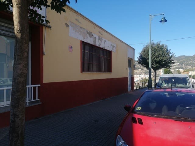 Industrial in Alcoy, Alicante for sale - Building Photo - Image 2 of 2