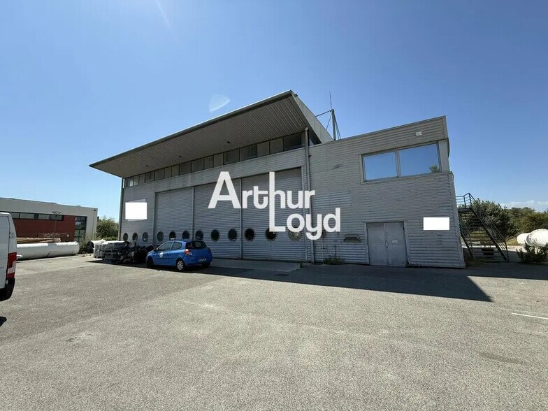 Flex in Saint-Raphaël for lease - Building Photo - Image 3 of 4
