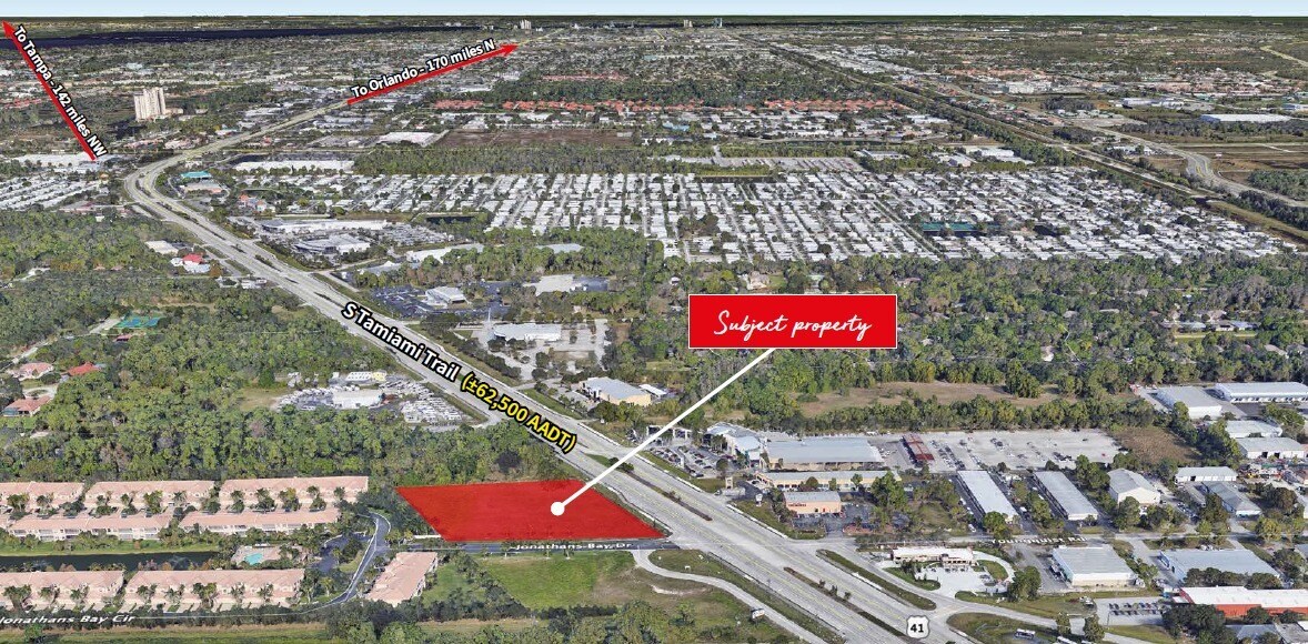 6090 Jonathans Bay Dr, Fort Myers, FL 33908