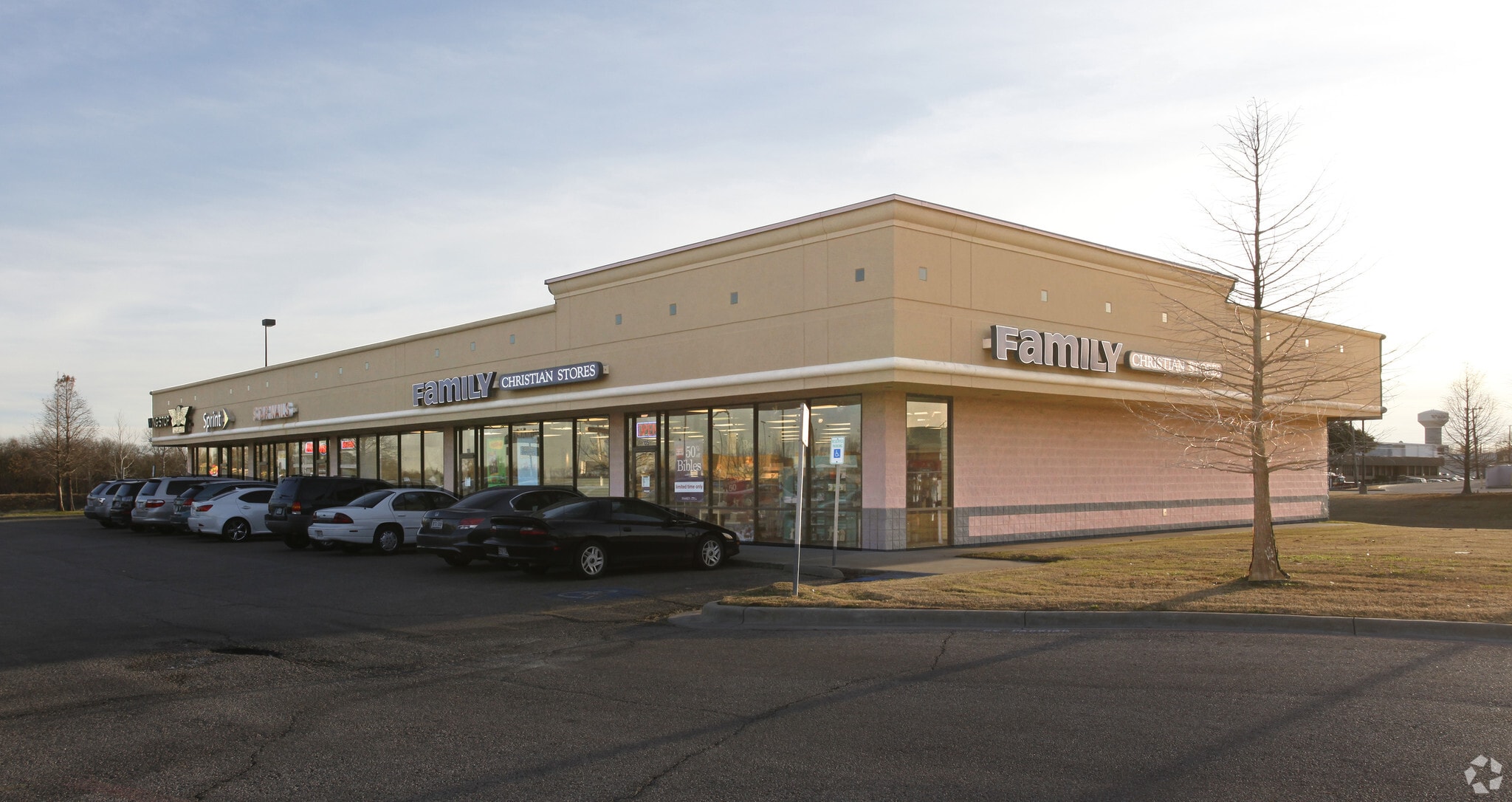 111 S New Rd, Waco, TX 76710 Franklin Village Shopping Center