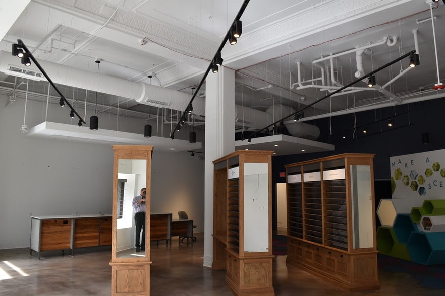 1702 Sherman Ave, Evanston, IL for lease - Interior Photo - Image 2 of 7