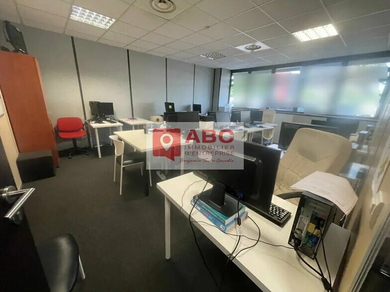 Office in Pérols for lease - Interior Photo - Image 3 of 6