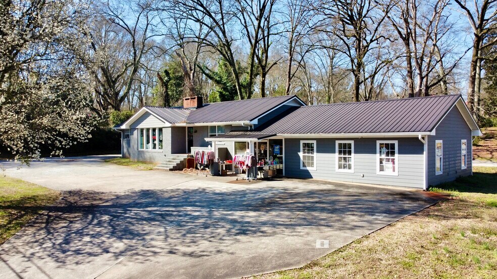 306 Athens St, Jefferson, GA for sale - Primary Photo - Image 1 of 10