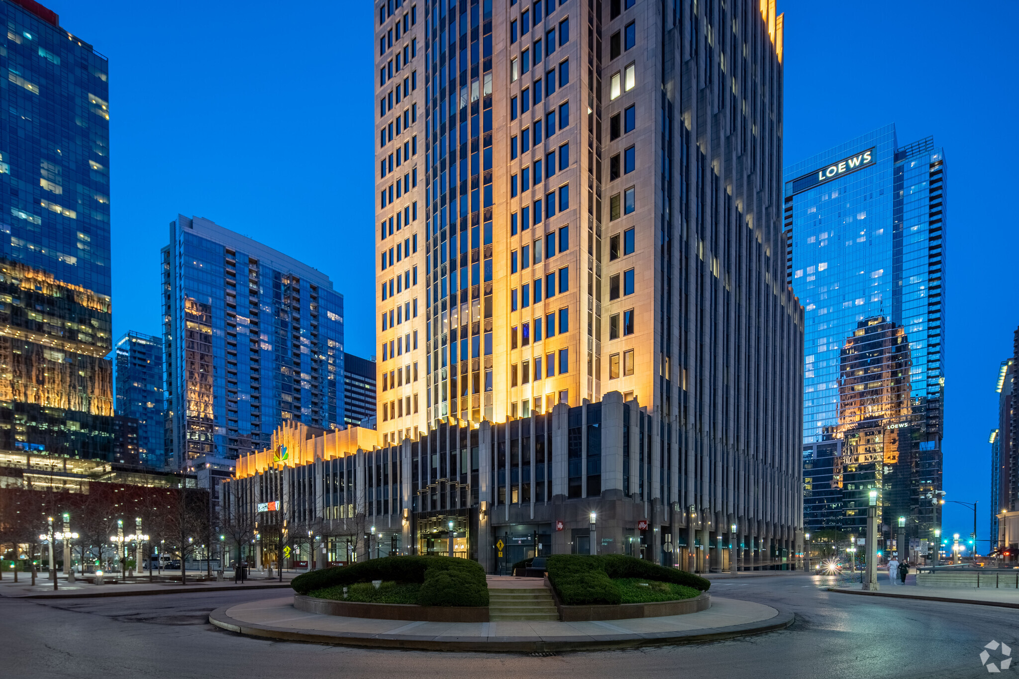 455 N Cityfront Plaza Dr, Chicago, IL 60611 - NBC Tower | LoopNet.com