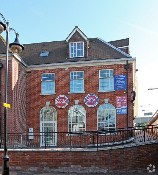 2 High St, Bracknell for sale - Primary Photo - Image 1 of 1