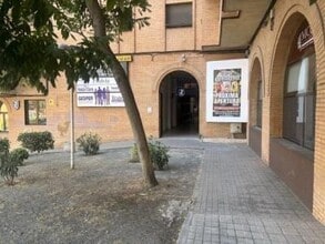 Office/Retail in Toledo, Toledo for lease Interior Photo- Image 1 of 15