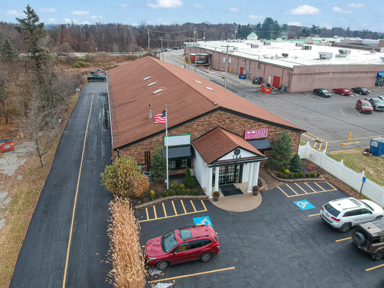 744 Shenango Rd, Beaver Falls, PA for lease - Building Photo - Image 2 of 24