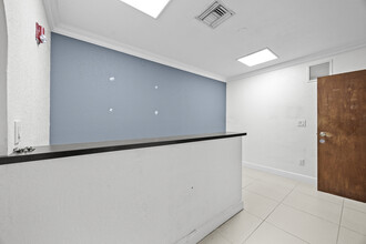 1940 Harrison St, Hollywood, FL for lease Interior Photo- Image 2 of 15