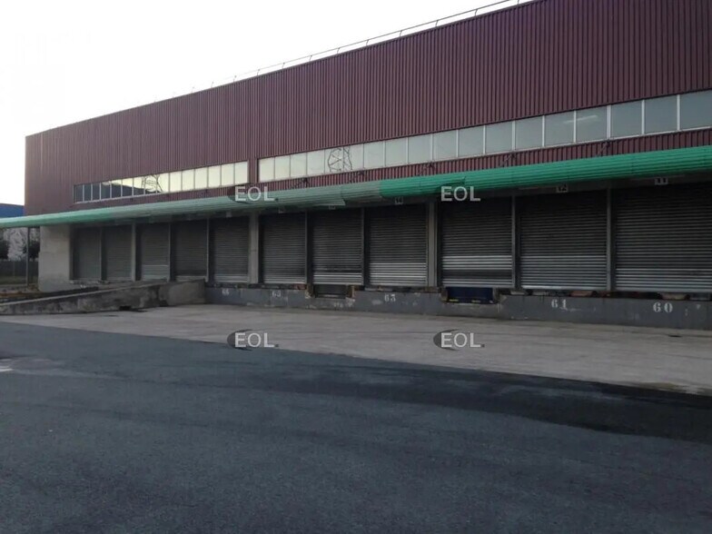 Industrial in Combs-la-Ville for lease - Building Photo - Image 3 of 6