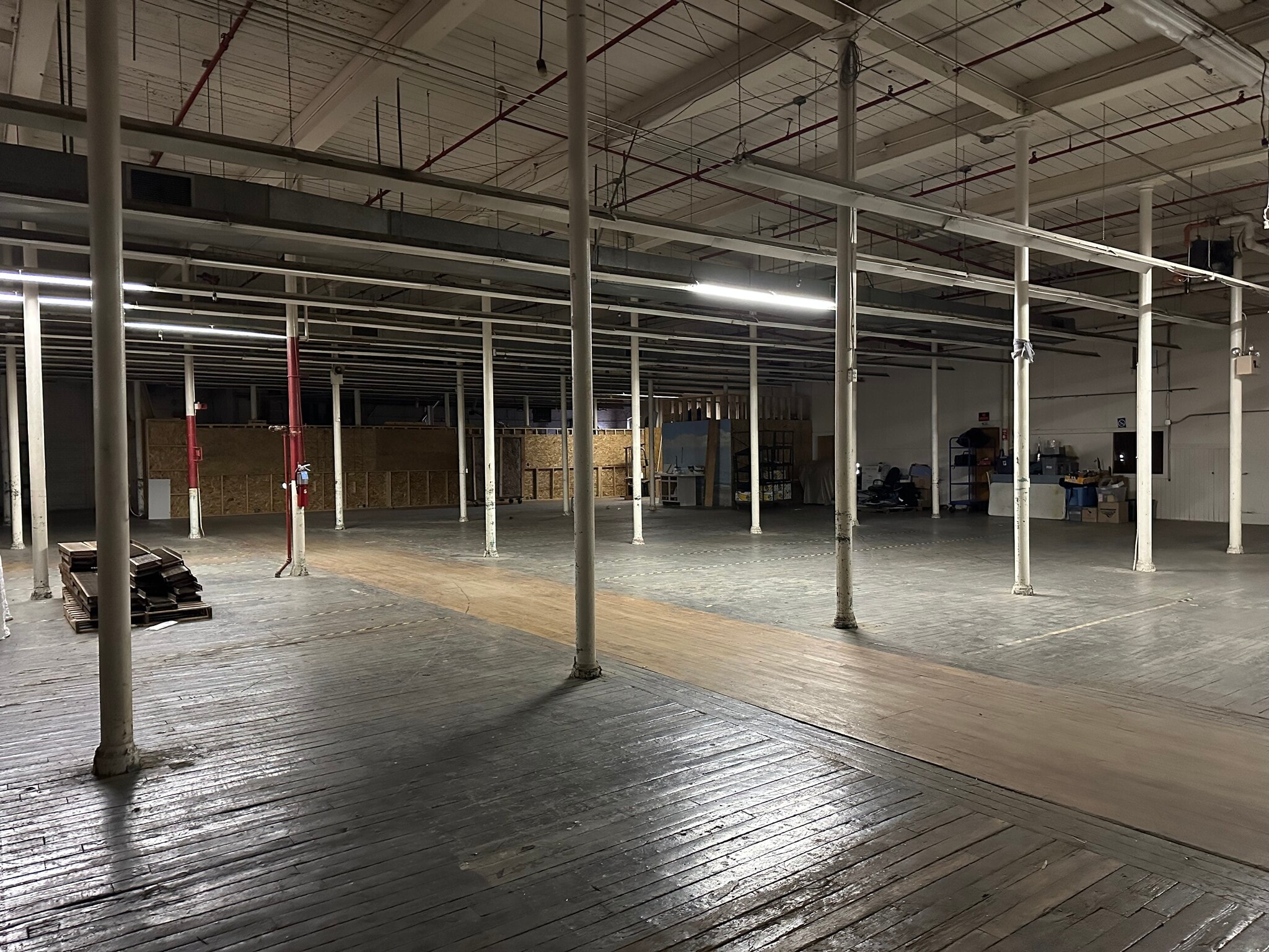 104 Anawan St, Fall River, MA for lease Interior Photo- Image 1 of 4